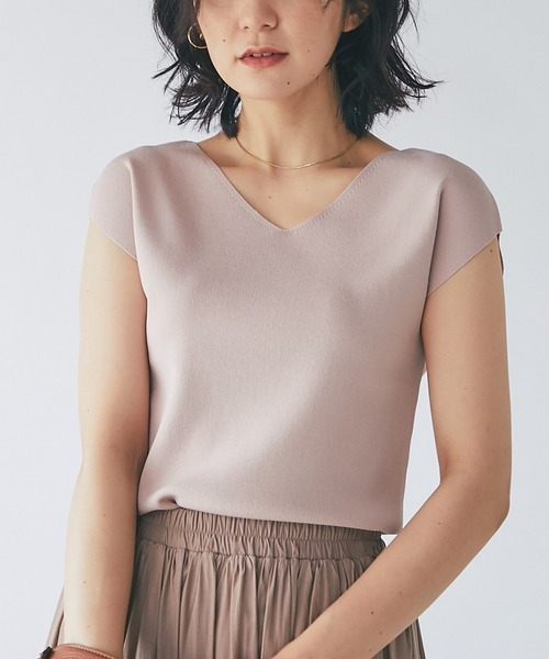 RIVE DROITE(リヴドロワ)の「クールタッチUVフレンチスリーブニット(ニット/セーター・レディース・オフホワイト/チャコールグレー/ライトグレー/サーモンピンク/ブルー/ブラック・FREE)」の6枚目の写真