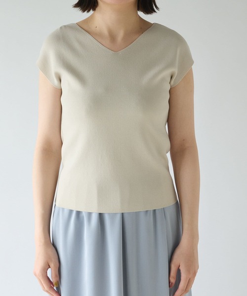 RIVE DROITE(リヴドロワ)の「クールタッチUVフレンチスリーブニット(ニット/セーター・レディース・オフホワイト/チャコールグレー/ライトグレー/サーモンピンク/ブルー/ブラック・FREE)」の18枚目の写真