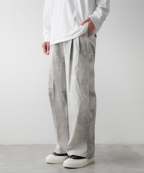 ATTACHMENT（アタッチメント）の「コールドダイ コットン・リネンツイル ２タックワイドトラウザーズ / PIGMENT DYE CO/LI TWILL TWO PLEATS WIDE TROUSERS（スラックス・メンズ・ブルー系その他/ベージュ系その他・1/2/3）」の4枚目の写真