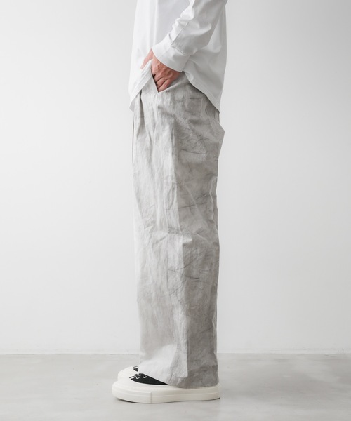 ATTACHMENT（アタッチメント）の「コールドダイ コットン・リネンツイル ２タックワイドトラウザーズ / PIGMENT DYE CO/LI TWILL TWO PLEATS WIDE TROUSERS（スラックス・メンズ・ブルー系その他/ベージュ系その他・1/2/3）」の5枚目の写真