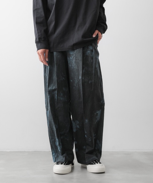 ATTACHMENT（アタッチメント）の「コールドダイ コットン・リネンツイル ２タックワイドトラウザーズ / PIGMENT DYE CO/LI TWILL TWO PLEATS WIDE TROUSERS（スラックス・メンズ・ブルー系その他/ベージュ系その他・1/2/3）」の13枚目の写真