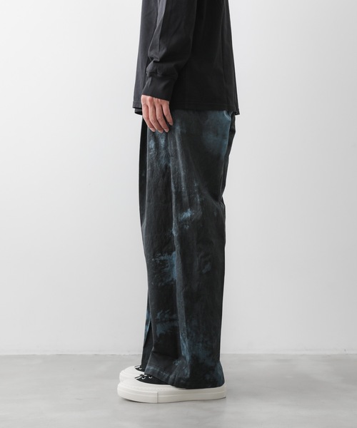 ATTACHMENT（アタッチメント）の「コールドダイ コットン・リネンツイル ２タックワイドトラウザーズ / PIGMENT DYE CO/LI TWILL TWO PLEATS WIDE TROUSERS（スラックス・メンズ・ブルー系その他/ベージュ系その他・1/2/3）」の15枚目の写真