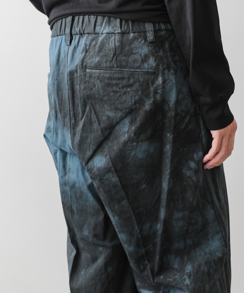 ATTACHMENT（アタッチメント）の「コールドダイ コットン・リネンツイル ２タックワイドトラウザーズ / PIGMENT DYE CO/LI TWILL TWO PLEATS WIDE TROUSERS（スラックス・メンズ・ブルー系その他/ベージュ系その他・1/2/3）」の19枚目の写真