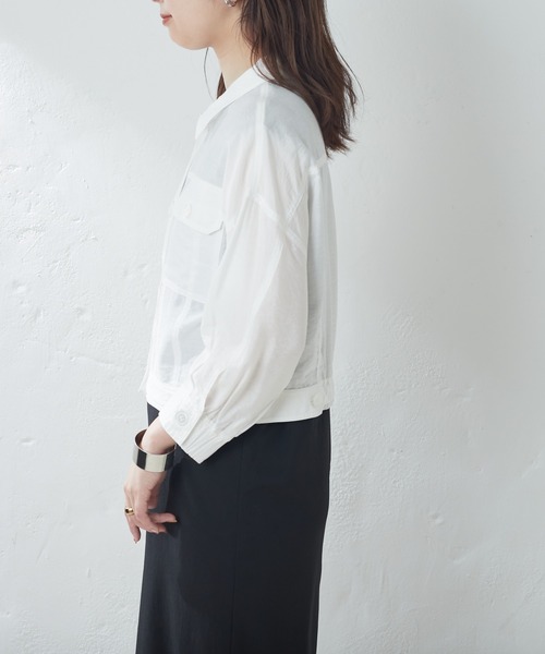 natural couture（ナチュラルクチュール）の「ほんのりシアーショートシャツブルゾン（ブルゾン・レディース・オフホワイト/サックスブルー/イエロー・FREE）」の14枚目の写真