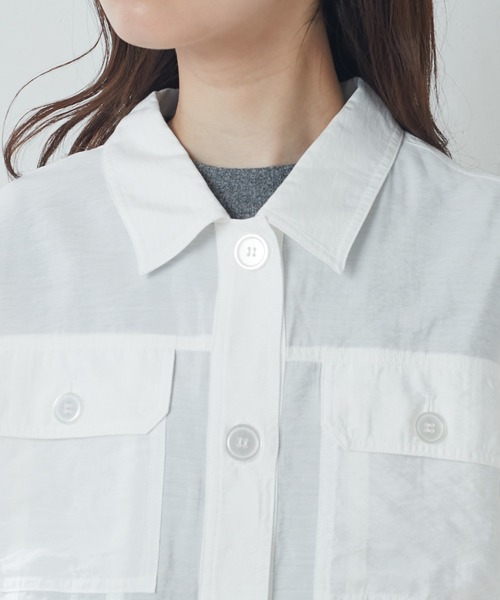 natural couture（ナチュラルクチュール）の「ほんのりシアーショートシャツブルゾン（ブルゾン・レディース・オフホワイト/サックスブルー/イエロー・FREE）」の9枚目の写真