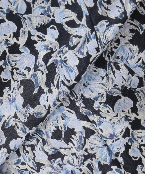 La TOTALITE（ラトータリテ）の「フラワープリント Vネックワンピ（ワンピース・レディース・ベージュ/ネイビー・FREE）」の15枚目の写真