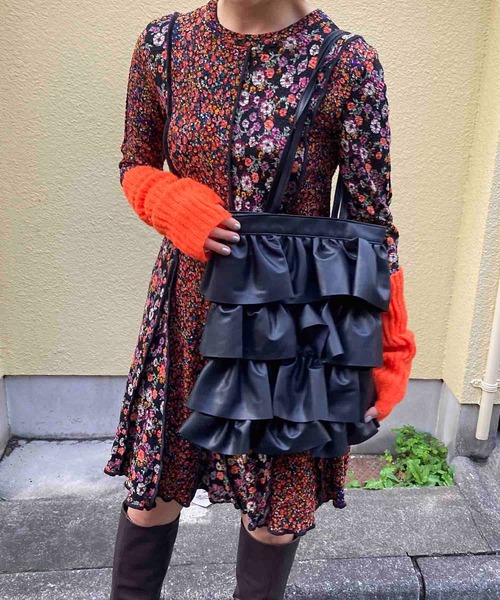 Casselini（キャセリーニ）の「Casselini(キャセリーニ)フリルトートバッグ（トートバッグ・レディース・ブラック/シルバー/グリーン/アイボリー/カーキ/イエロー/ベージュ・FREE）」の20枚目の写真