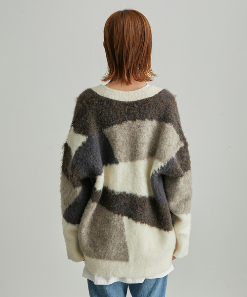 ROPE' PICNIC(ロペピクニック)の「【emur】シャギーニットインターシャーカーディガン(カーディガン/ボレロ・レディース・ライトグレー/ベージュ/グレー/ブルー・38)」の15枚目の写真