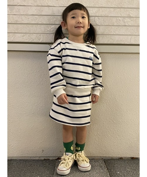 GAP（ギャップ）の「GAPロゴ スウェット・トレーナー (幼児)（スウェット・キッズ・ネイビー/ベージュ/オフホワイト/グレー・12-18M/18-24M/2 YRS/3 YRS/4 YRS/5 YRS/6-12M）」の10枚目の写真