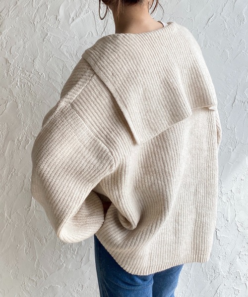 She's Closet（シーズクローゼット）の「モヘアライク深Vネックボリュームスリーブセーラーカラーリブニット（ニット/セーター・レディース・ブルー/グレー/アイボリー/ブラック/グリーン・FREE）」の2枚目の写真