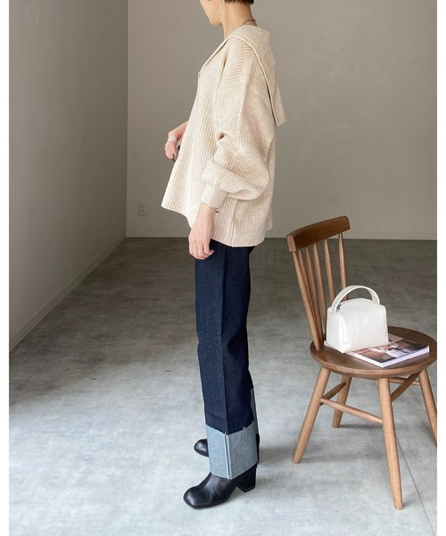 She's Closet（シーズクローゼット）の「モヘアライク深Vネックボリュームスリーブセーラーカラーリブニット（ニット/セーター・レディース・ブルー/グレー/アイボリー/ブラック/グリーン・FREE）」の10枚目の写真