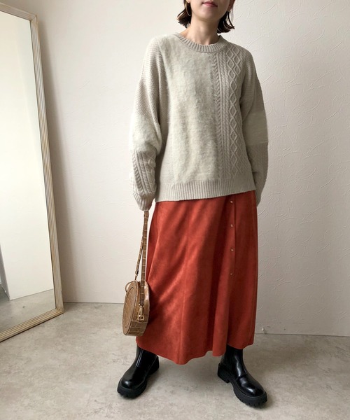 LHELBIE(レルビエ)の「フェザー切替ニットトップス(ニット/セーター・レディース・ブラック/グリーン/ベージュ・M)」の19枚目の写真