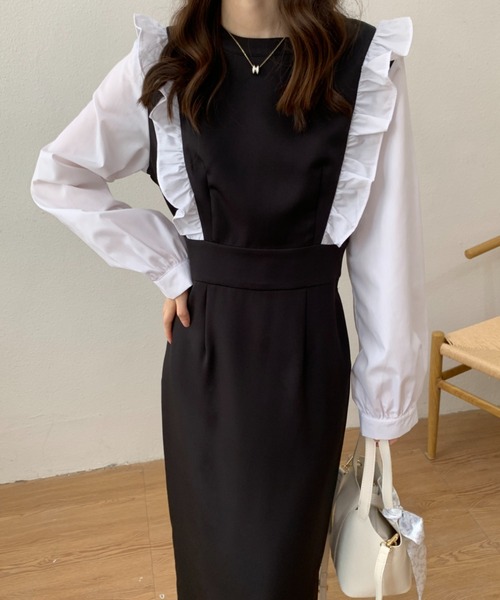 ABITOKYO(アビトーキョー)の「バイカラーショルダーフリルロングワンピース(ワンピース・レディース・ホワイト/ブルー・S/M)」の4枚目の写真