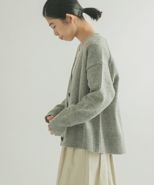 FORK&SPOON（フォークアンドスプーン）の「FORK&SPOON　ネップVネックショートカーディガン（カーディガン/ボレロ・レディース・ネイビー/ライトグレー・1）」の16枚目の写真