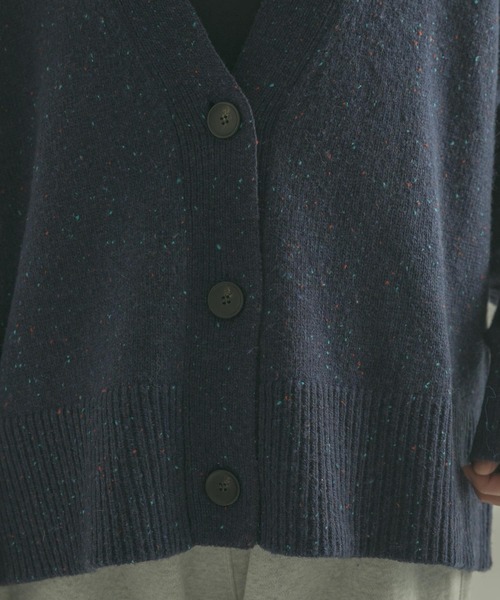 FORK&SPOON（フォークアンドスプーン）の「FORK&SPOON　ネップVネックショートカーディガン（カーディガン/ボレロ・レディース・ネイビー/ライトグレー・1）」の6枚目の写真