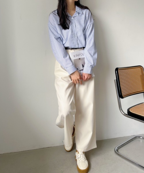 CLEA(クレア)の「ストライプアソート無地オーバーサイズシャツ(シャツ/ブラウス・レディース・ブルー/ピンク/ホワイト・FREE)」の18枚目の写真