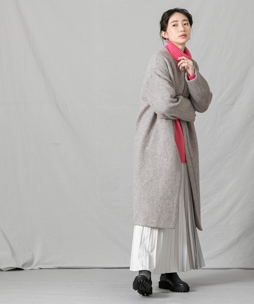 Gready Brilliant（グレディブリリアン）の「Ｗシャギーノーカラーコート（ノーカラーコート・レディース・グレイッシュベージュ/サックスブルー/ネイビー・38）」の5枚目の写真