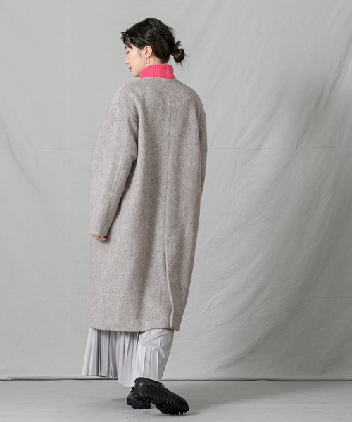 Gready Brilliant（グレディブリリアン）の「Ｗシャギーノーカラーコート（ノーカラーコート・レディース・グレイッシュベージュ/サックスブルー/ネイビー・38）」の19枚目の写真