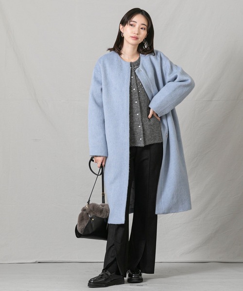 Gready Brilliant（グレディブリリアン）の「Ｗシャギーノーカラーコート（ノーカラーコート・レディース・グレイッシュベージュ/サックスブルー/ネイビー・38）」の9枚目の写真