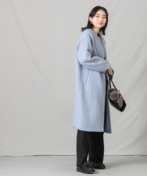 Gready Brilliant（グレディブリリアン）の「Ｗシャギーノーカラーコート（ノーカラーコート・レディース・グレイッシュベージュ/サックスブルー/ネイビー・38）」の16枚目の写真