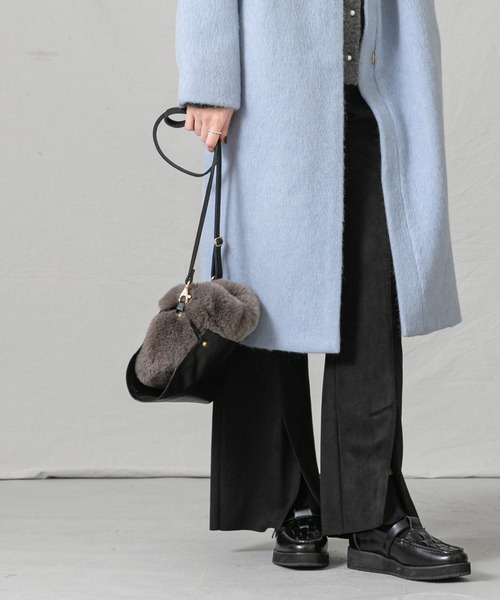 Gready Brilliant（グレディブリリアン）の「Ｗシャギーノーカラーコート（ノーカラーコート・レディース・グレイッシュベージュ/サックスブルー/ネイビー・38）」の12枚目の写真