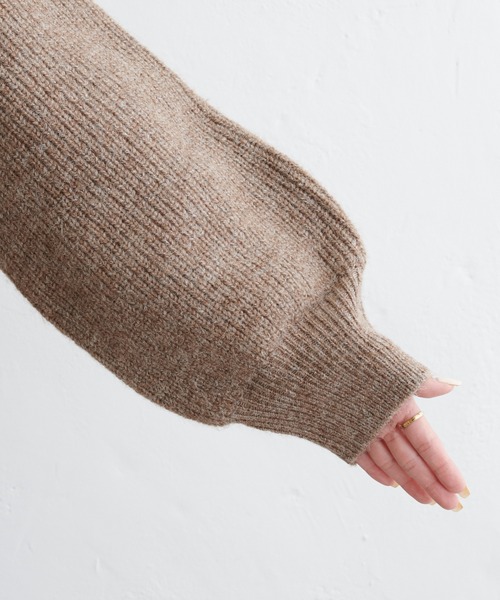 PUAL CE CIN（ピュアルセシン）の「ボリュームスリーブシャギーニット（ニット/セーター・レディース・ブラウン/チャコールグレー・FREE）」の4枚目の写真