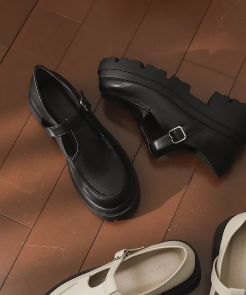 SENSE OF PLACE by URBAN RESEARCH（センスオブプレイスバイアーバンリサーチ）の「Tストラップボリュームソールシューズ（その他シューズ・レディース・アイボリー/ダークブラウン/ブラック・SMALL/MEDIUM/LARGE）」の16枚目の写真