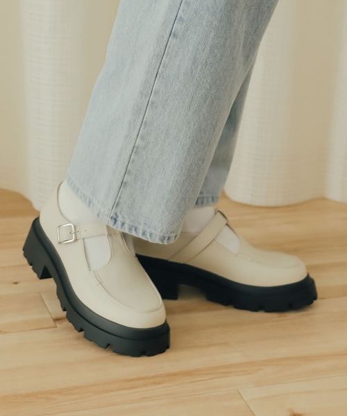 SENSE OF PLACE by URBAN RESEARCH（センスオブプレイスバイアーバンリサーチ）の「Tストラップボリュームソールシューズ（その他シューズ・レディース・アイボリー/ダークブラウン/ブラック・SMALL/MEDIUM/LARGE）」の7枚目の写真