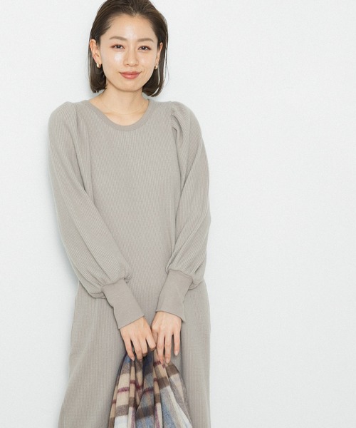 URBAN RESEARCH Sonny Label（アーバンリサーチサニーレーベル）の「パフスリーブ起毛ワッフルカットワンピース（ワンピース・レディース・ブラック/モカ/グレー系その他・FREE）」の11枚目の写真