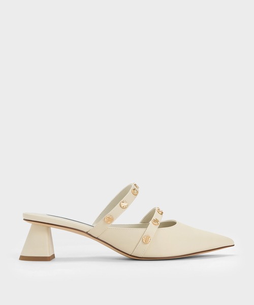 CHARLES & KEITH(チャールズ & キース)の「スタッズトラペーズヒール ミュール(サンダル・レディース・ブラック/オフホワイト・22.5cm/23cm/23.5cm/24.5cm/25cm/25.5cm)」の2枚目の写真