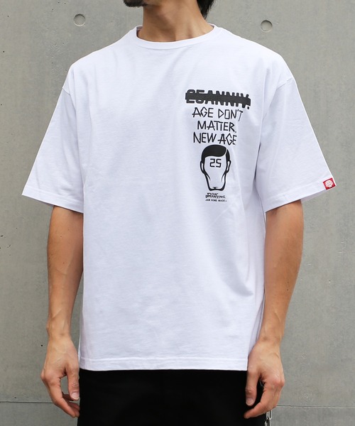 PUNK DRUNKERS（パンクドランカーズ）の「パンクドランカーズ/PUNK DRUNKERS JHM25th アニバーサリー Tシャツ ホワイト（Tシャツ/カットソー・メンズ・ホワイト・SMALL/MEDIUM/LARGE/X-LARGE）」の3枚目の写真