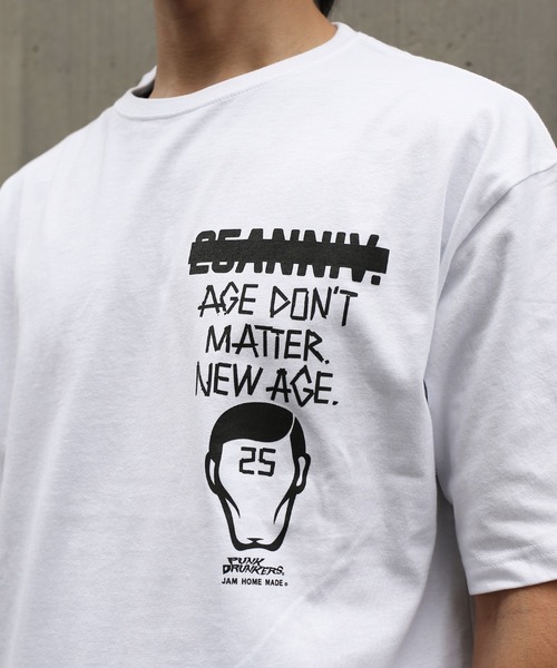 PUNK DRUNKERS（パンクドランカーズ）の「パンクドランカーズ/PUNK DRUNKERS JHM25th アニバーサリー Tシャツ ホワイト（Tシャツ/カットソー・メンズ・ホワイト・SMALL/MEDIUM/LARGE/X-LARGE）」の5枚目の写真