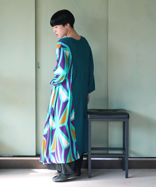 カヤ(カヤ)の「【カヤ】ジャポネズリ 華やぎ銘仙ワンピース(ワンピース・レディース・ネイビー/グリーン/ブラック/グレー・FREE)」の13枚目の写真