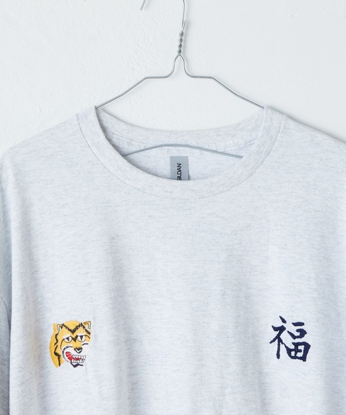 WHIMSIC（ウィムジック）の「【UNISEX】スーベニアショートスリーブTEE（Tシャツ/カットソー・メンズ・パープル/ホワイト/ライトグレー/ブラック/ブルー・FREE）」の7枚目の写真