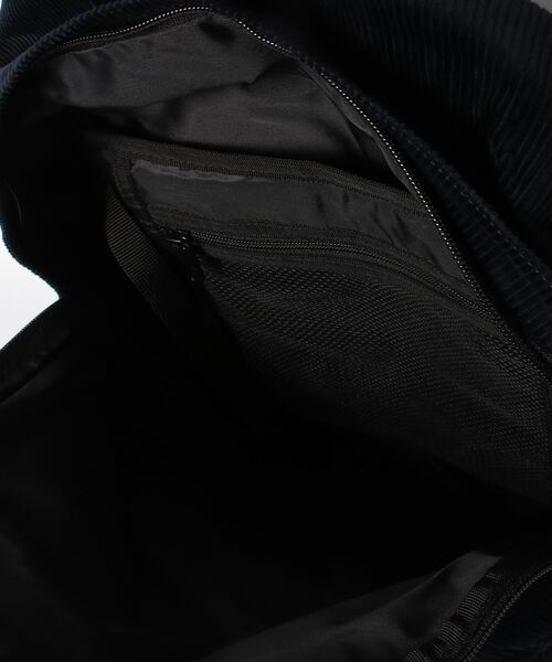 Carhartt WIP(カーハートダブリューアイピー)の「【CARHARTT WIP】FLINT BACKPACK バックパック コーデュロイリュック(バックパック/リュック・メンズ・ブラウン/ブラック/ネイビー・FREE)」の6枚目の写真