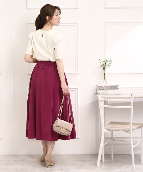 couture brooch（クチュールブローチ）の「◆【ネックレス要らずで華やか。】フェイクパールネックカットソー（Tシャツ/カットソー・レディース・オレンジ/アイボリー/ブラック・38/40/42/36）」の5枚目の写真