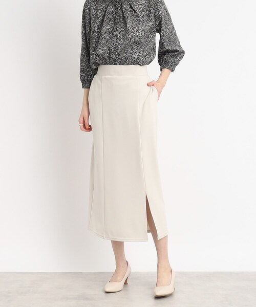 DRESKIP(ドレスキップ)の「◆【着やせ見えシルエット】ポンチサイドスリット ナロースカート(スカート・レディース・ライトブルー/オフホワイト/ネイビー・02/03/04)」の1枚目の写真