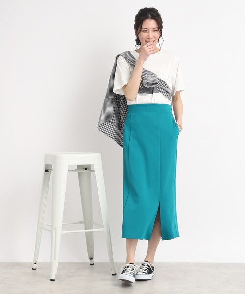 DRESKIP(ドレスキップ)の「◆【着やせ見えシルエット】ポンチサイドスリット ナロースカート(スカート・レディース・ライトブルー/オフホワイト/ネイビー・02/03/04)」の10枚目の写真