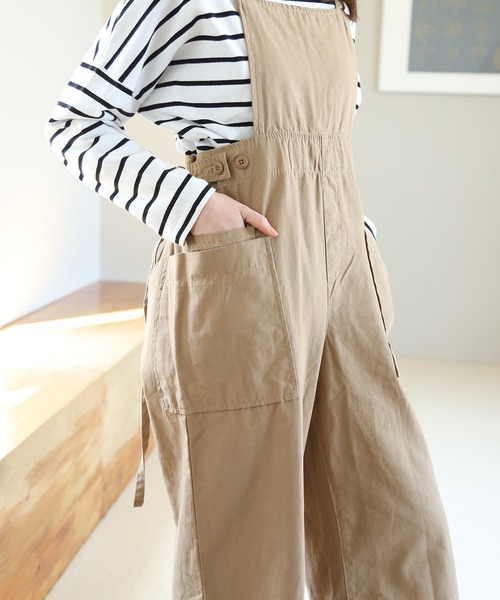 aity(アイティ)の「サイドビッグポケットサロペットパンツ(サロペット/オーバーオール・レディース・ベージュ/カーキ/ブラック・M)」の16枚目の写真