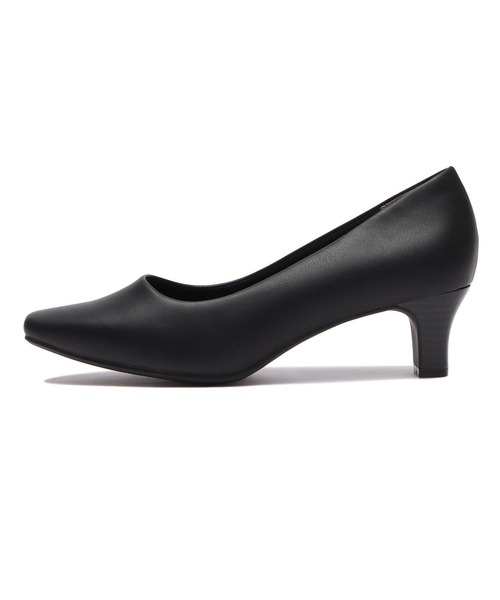 ABC-MART(エービーシーマート)の「ABC SELECT エービーシーセレクト PLAIN PUMPS 5.5 プレーン パンプス 5.5 W5010 BLACK(パンプス・レディース・ブラック・25.5cm/21.5cm/23.0cm/22.5cm/22.0cm/24.0cm/24.5cm/25.0cm/23.5cm/26.0cm)」の3枚目の写真