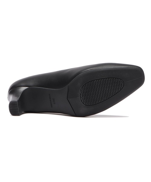 ABC-MART(エービーシーマート)の「ABC SELECT エービーシーセレクト PLAIN PUMPS 5.5 プレーン パンプス 5.5 W5010 BLACK(パンプス・レディース・ブラック・25.5cm/21.5cm/23.0cm/22.5cm/22.0cm/24.0cm/24.5cm/25.0cm/23.5cm/26.0cm)」の7枚目の写真