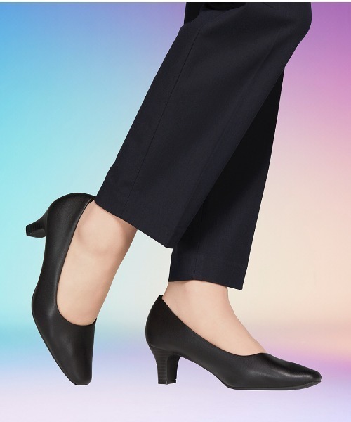 ABC-MART(エービーシーマート)の「ABC SELECT エービーシーセレクト PLAIN PUMPS 5.5 プレーン パンプス 5.5 W5010 BLACK(パンプス・レディース・ブラック・25.5cm/21.5cm/23.0cm/22.5cm/22.0cm/24.0cm/24.5cm/25.0cm/23.5cm/26.0cm)」の10枚目の写真