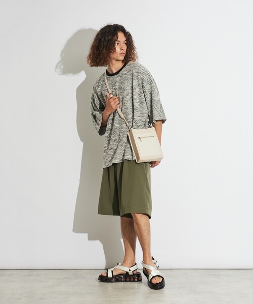 tk.TAKEO KIKUCHI(ティーケータケオキクチ)の「フロントポケットミニショルダーバッグ(ショルダーバッグ・メンズ・ブラック系6/ベージュ系6/ブラック系3/ベージュ系4/ブラック系5・00)」の11枚目の写真