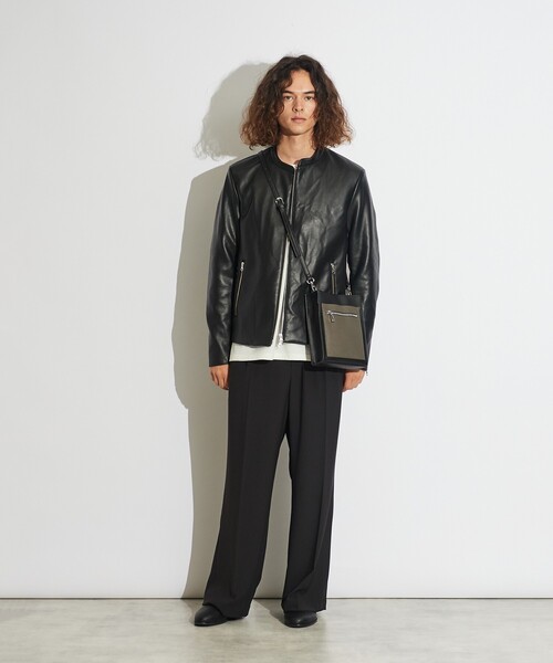 tk.TAKEO KIKUCHI(ティーケータケオキクチ)の「フロントポケットミニショルダーバッグ(ショルダーバッグ・メンズ・ブラック系6/ベージュ系6/ブラック系3/ベージュ系4/ブラック系5・00)」の6枚目の写真