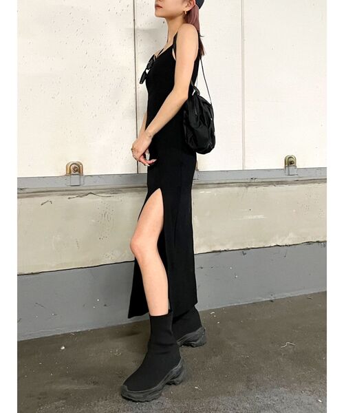 GYDA(ジェイダ)の「【WEB限定】【TINY低身長さん向け】DEEPスリットテレコロングワンピース(ワンピース・レディース・ブラック/グレー/ブルー・FREE)」の2枚目の写真