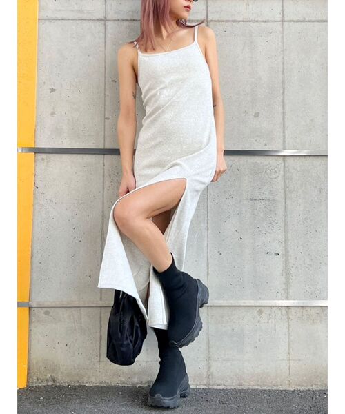 GYDA(ジェイダ)の「【WEB限定】【TINY低身長さん向け】DEEPスリットテレコロングワンピース(ワンピース・レディース・ブラック/グレー/ブルー・FREE)」の12枚目の写真