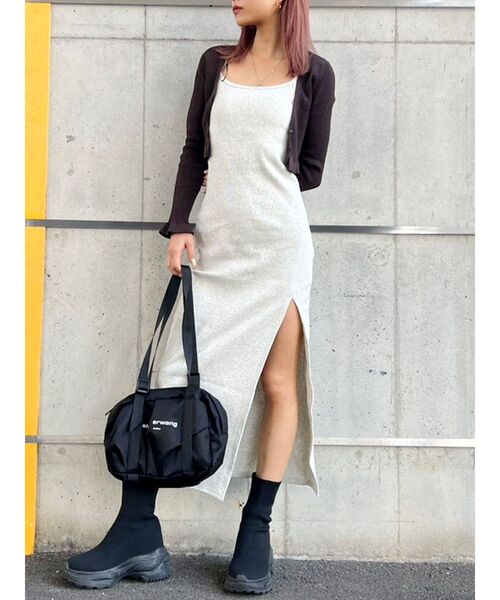 GYDA(ジェイダ)の「【WEB限定】【TINY低身長さん向け】DEEPスリットテレコロングワンピース(ワンピース・レディース・ブラック/グレー/ブルー・FREE)」の14枚目の写真