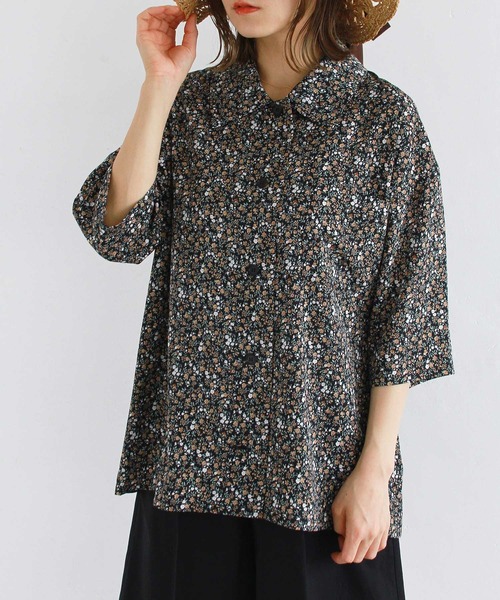 Crisp（クリスプ）の「花柄オーバーシャツ（シャツ/ブラウス・レディース・ブラック/ブルー/イエロー・FREE）」の5枚目の写真