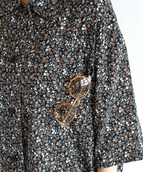 Crisp（クリスプ）の「花柄オーバーシャツ（シャツ/ブラウス・レディース・ブラック/ブルー/イエロー・FREE）」の7枚目の写真