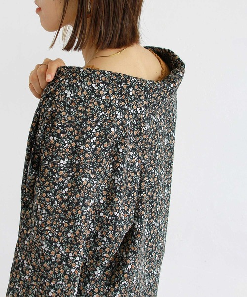 Crisp（クリスプ）の「花柄オーバーシャツ（シャツ/ブラウス・レディース・ブラック/ブルー/イエロー・FREE）」の14枚目の写真